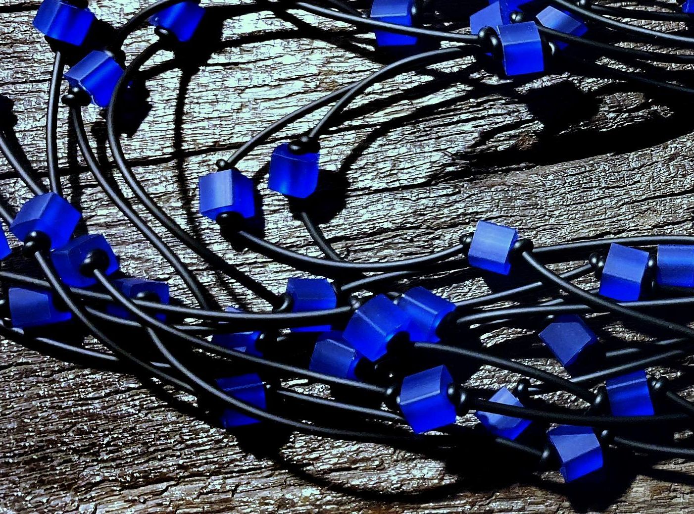 ellesanti coll2 neroblu.jpg